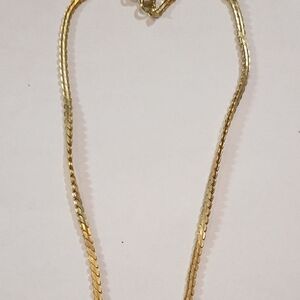 Elegant Gold Necklace